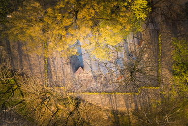 Nagy Zsinagóga Emlékpark Oświęcim-ben. Tervező: Narchitektura Fotó: Piotr Strycharski