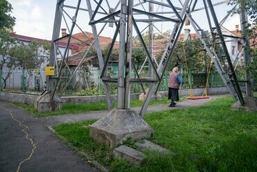 The Red Swing Project © Ovidiu Zimcea