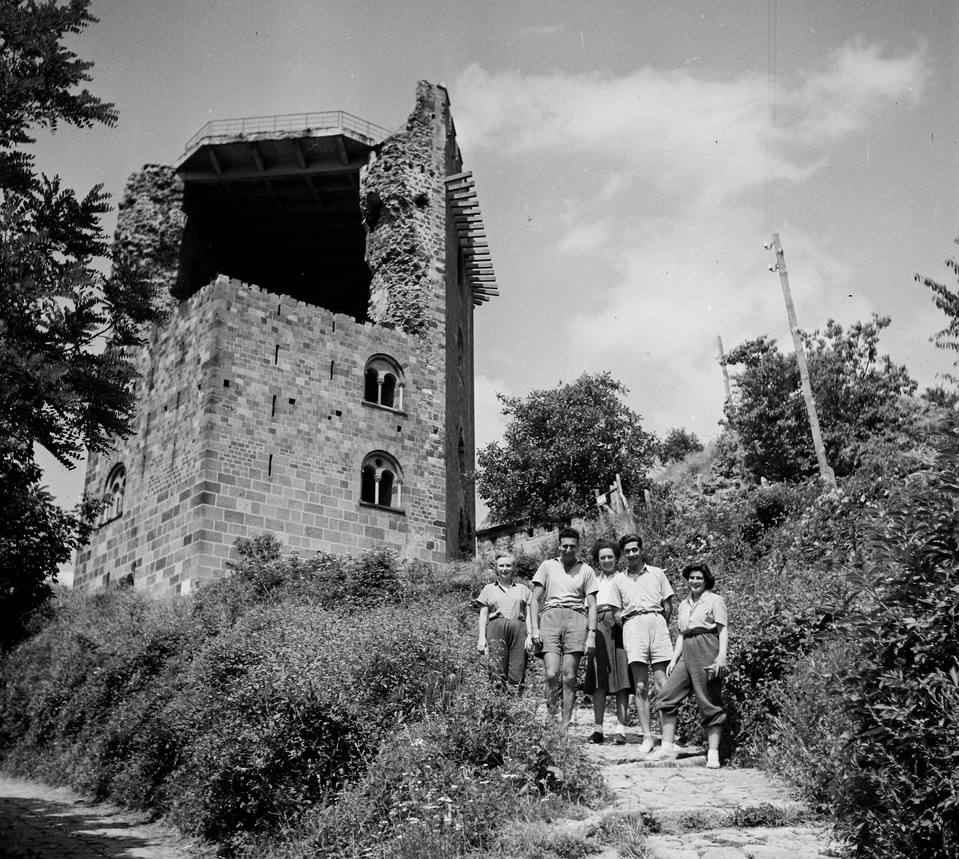 A lebegő konzol a kiégés után, 1950-ben, Forrás: Fortepan, Adományozó: Bauer Sándor