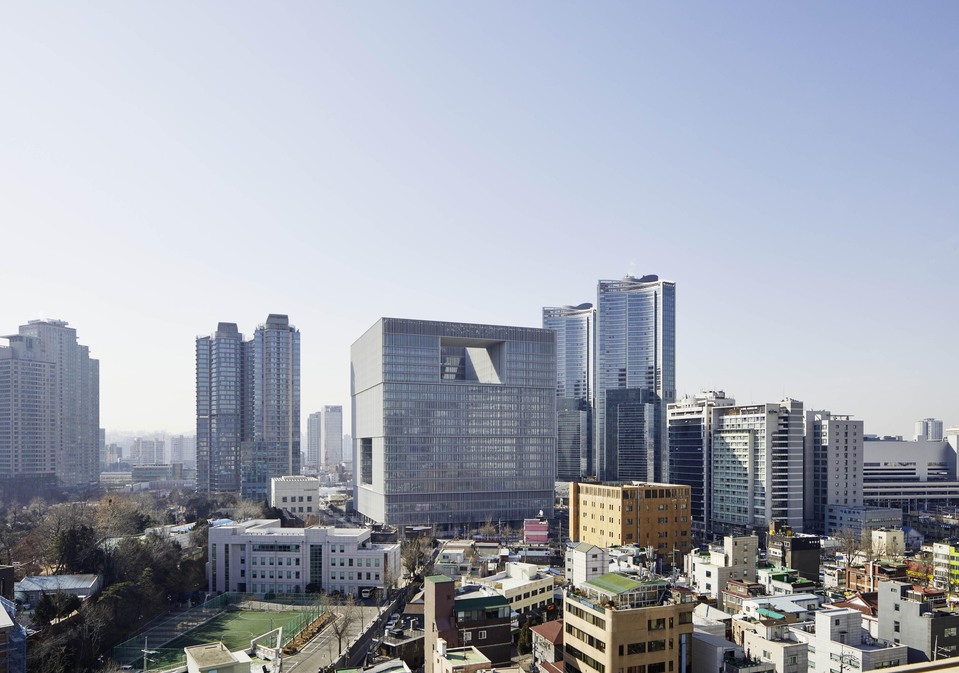 Amorepacific Headquarters. Forrás: www.pritzkerprize.com