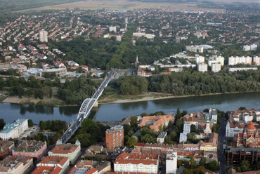 Újszeged madártávlatból. Fotó: Barna Béla, csamborgo.wordpress.com