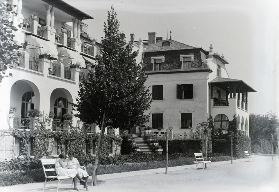 Balatonkenese, Székesfővárosi Tisztviselők Üdülőtelepe (később Honvéd üdülő). Felvétel éve: 1937 / Fortepan 136239, Révay Péter