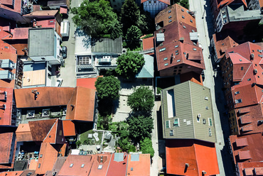 Kunsthaus Göttingen – tervező: Atelier ST – felhasznált anyag: Prefalz és PREFABOND bronz színben – fotó: Croce & Wir
