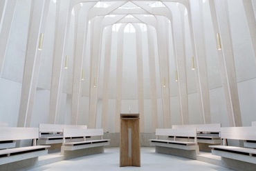 Nial McLaughlin: Bishop Edward King Chapel. Forrás: Nial McLaughlin Architects
