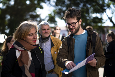 Séta építész szemmel. Fotó: Hugo David / Trienal de Lisboa
