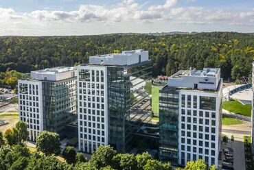 3T Office Park, Gdynia, Lengyelország – Alkalmazott rendszerek: MB-86 SI, MB-SR50N HI, MB-SR60N EFEKT, MB-70HI Casement – forrás: Aluprof
