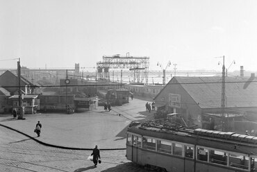 Boráros tér, a csepeli HÉV végállomása, 1966. Forrás: Fortepan / Bojár Sándor
