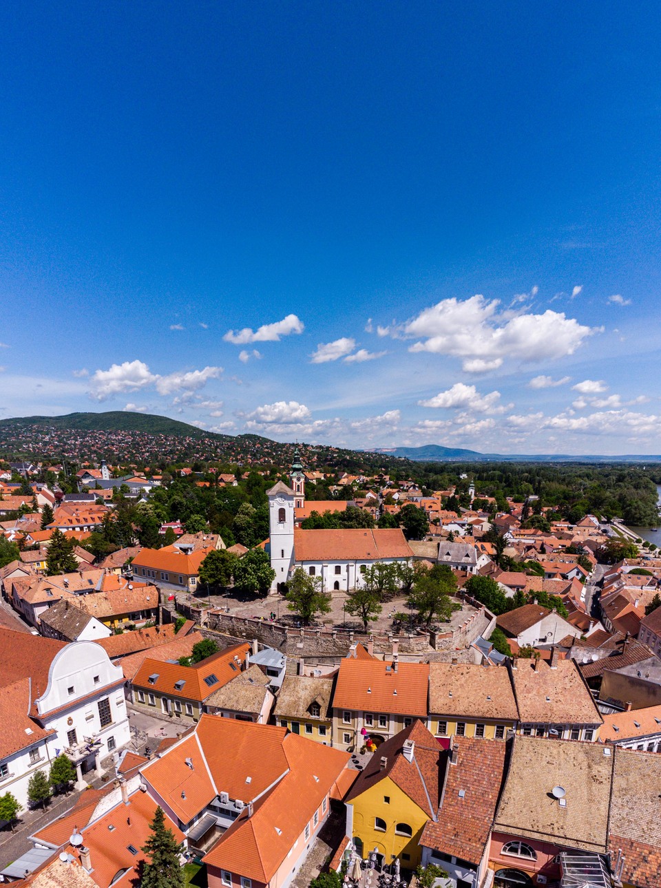 Szentendre, Fő tér 15-16. Tervező: JASSÓ Építészműhely Kft. Fotó: Kőrösi Tamás
