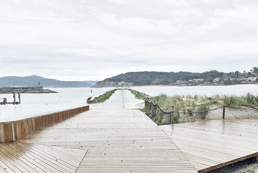 CREUSeCARRASCO, RVR Arquitectos: Strand és kikötő-fejlesztés a spanyolországi Porto do Sonban. Fotó: ©rvr arquitectes
