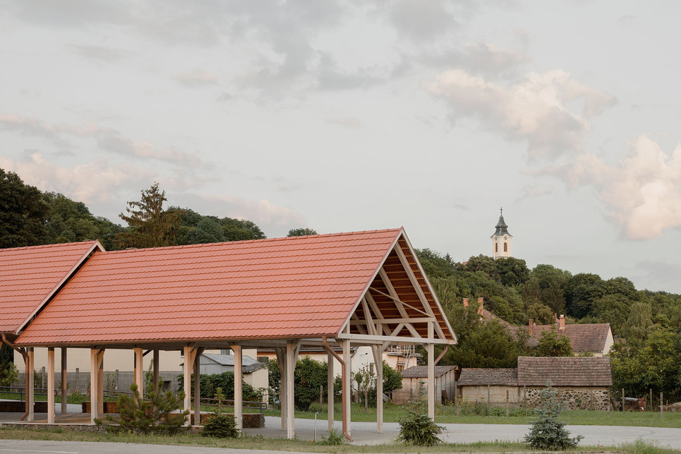 Termelői piac, Bercel. Tervező: Kovács Zoltán, Ostoróczky Nóra. Fotó: Danyi Balázs
