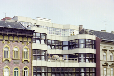 Almássy tér, a Szabadidőközpont, 1985. Forrás: Fortepan / Artfókusz
