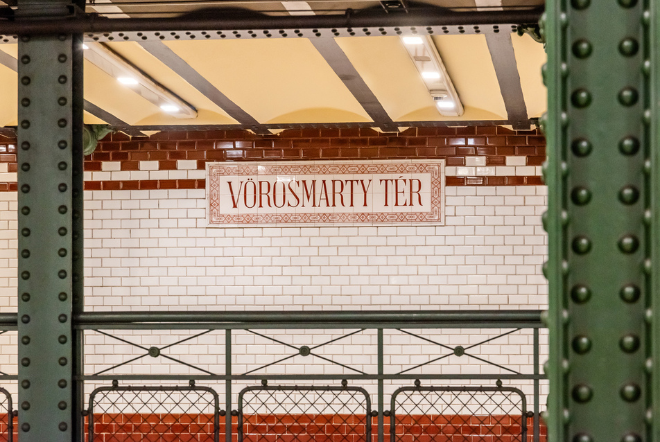 Budapest ki nem mondott főtere: a Vörösmarty tér története