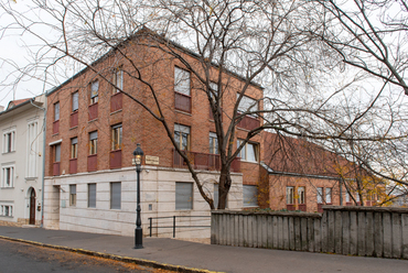 Collegium Budapest Raoul Wallenberg Vendégház, tervezők: Reimholz Péter, Csomay Zsófia, 2000 / fotó: Gyulai Szilvia / KÉK
