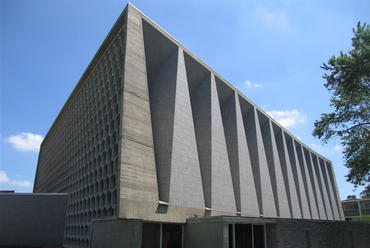 Marcel Breuer: St. John