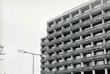 Hévíz, Danubius Szálloda és Gyógyfürdő Vállalat Hotel Thermál Hévíz, 1975. Forrás: Fortepan 230378 / Székely Iván
