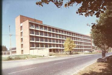 1964: a nagykőrösi Élelmiszeripari Iskola épülete
