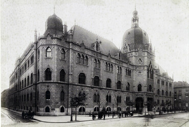 Üllői út 33-37., Iparművészeti Múzeum. Klösz György felvétele 1896 után készült. Forrás: Fortepan / Budapest Főváros Levéltára. Levéltári jelzet: HU.BFL.XV.19.d.1.08.119
