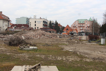 Hévíz, az egykori autóbuszpályaudvar helye / Fotó: Wettstein Domonkos
