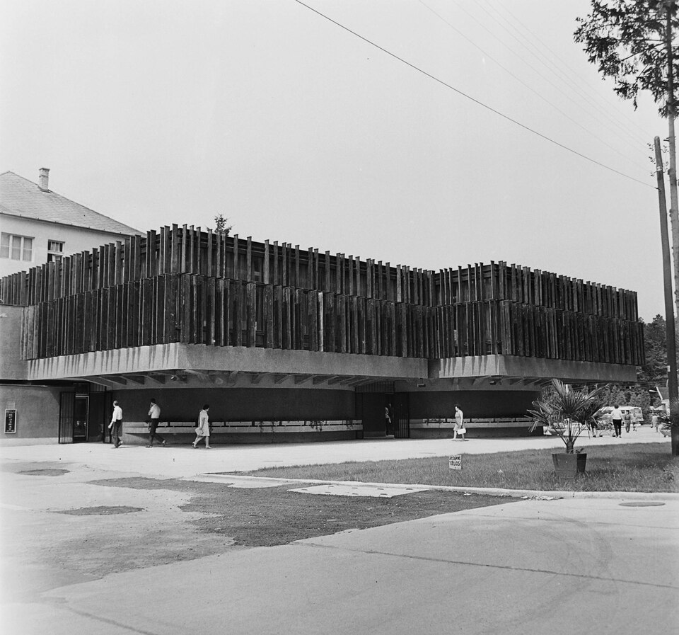 Hévíz, Rákóczi utca 17., Rózsakert étterem, eszpresszó, bár, 1972. Forrás: Fortepan 126595 / Bauer Sándor
