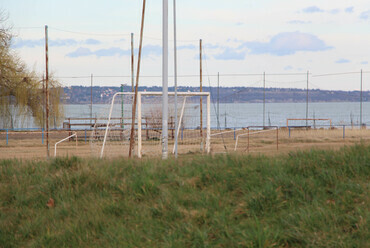 Balatonalmádi, az egykori sportliget. Fotó: Wettstein Domonkos
