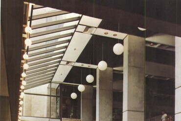 A La Cité épületegyüttes Montréal belvárosában. [Mike Drummond. Forrás: Schmertz 1978, 114. o.]
